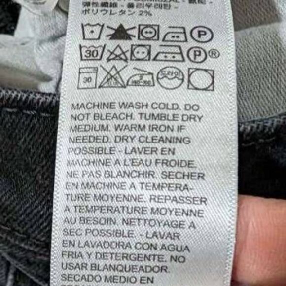 Levi Strauss & Co. Men's Black Mid-Rise Distressed 511 Jeans Size 31 x 32 - Picture 8 of 8